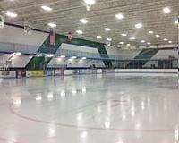 De ijsbaan van het Brooklyn Park Community Activity Center, Minnesota