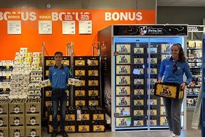 Lokale Albert Heijn verkoopt gekoelde kratten bier uit speciale koeling